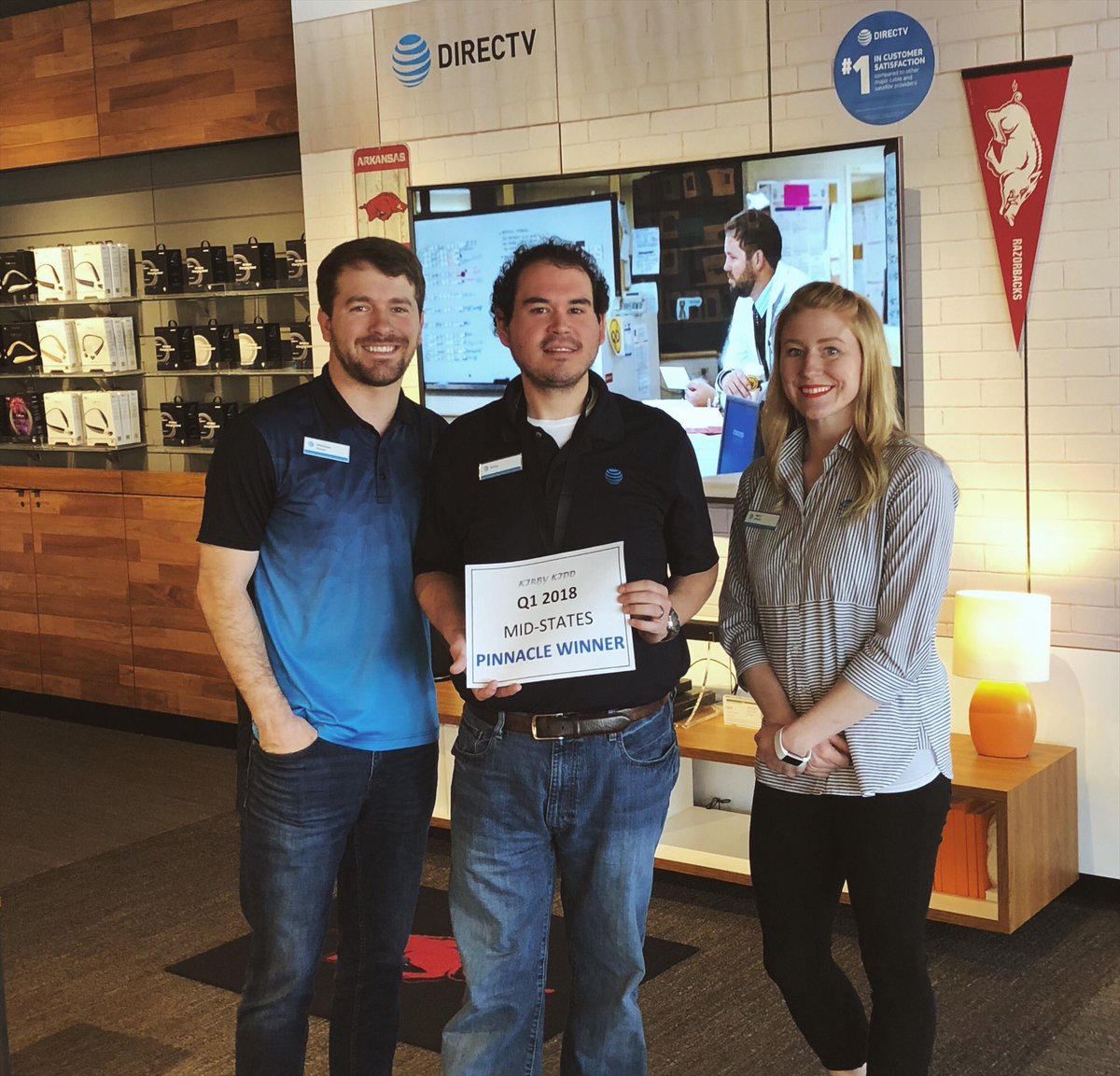 Congratulations to KIRBY KIDD! Q1 2018 Mid-States Pinnacle Winner! We are so proud of you! #MidStatesProud #lifeatatt <a href="/matt12johnson/">Matthew Johnson</a> <a href="/MarySluik/">Mary</a> <a href="/shawnamarvel/">Shawna Marvel Pearson</a> #WINNER