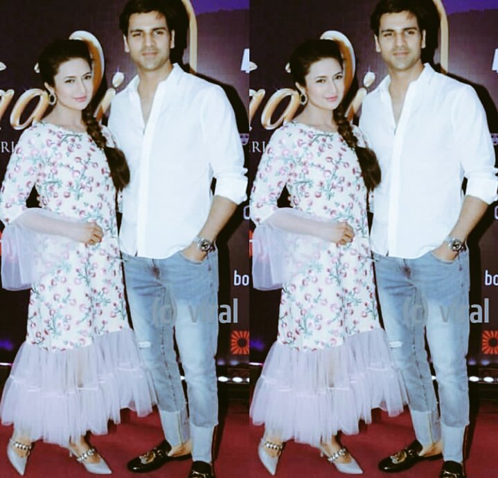 DivekAly's tweet photo. divek at the launch of aaladin @Divyanka_T @Divyanka_T @vivekdahiya08 @vivekdahiya08 https://t.co/9GBKFCDKlW