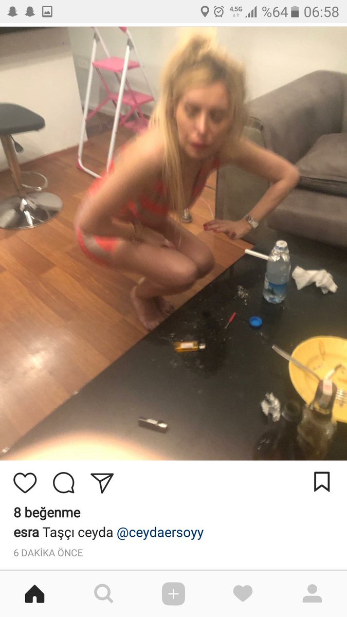 ssudeaygun's tweet photo. dün sabah 6 saatleri esra-ceyda kardeşlerin instagramda birbirlerini ifşalamasını sizinle paylaşmak istiyorum😂 ben esradan yanayım son fotoğrafla son golü atmış ahhahahahahah https://t.co/9kLkorLlDj