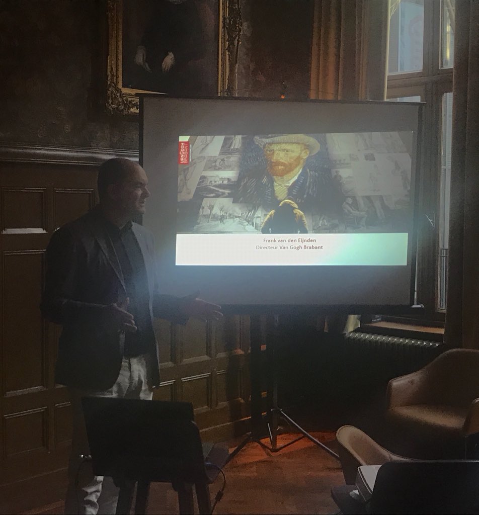 Presentatie @frankvde @VanGoghBrabant in <a href="/shertogenbosch/">'s-Hertogenbosch</a> op de dag dat <a href="/NoordbrabantsM/">Het Noordbrabants Museum</a> bekend maakte dat ze (wéér!) een Van Gogh heeft aangekocht. Wow! #CultuurstadvanhetZuiden bij <a href="/RotaryDB/">Rotary 's-Hertogenbosch</a>.