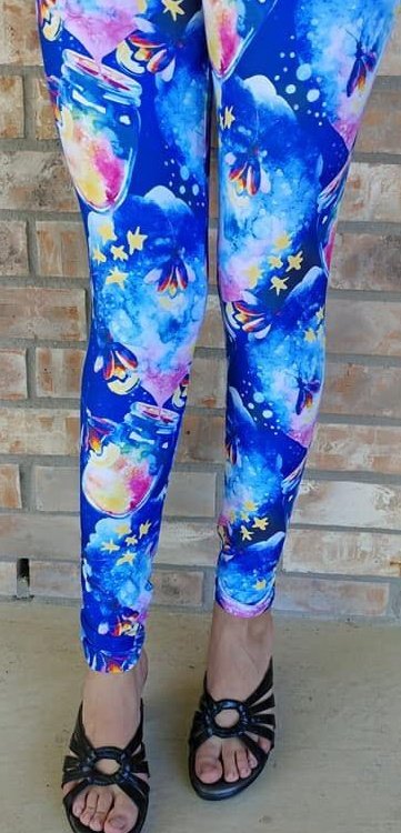 ArmyBrat_2018's tweet photo. #exclusiveleggings #masonjar #Firefly #legginglovers #ArmyBratBoutique https://t.co/Uw0sCwa3Ap