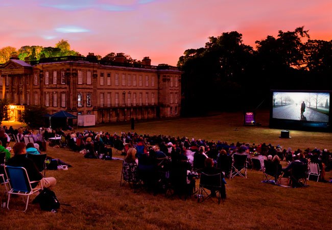 'Tis the season of sitting in pub gardens even on a school night. Or buying tickets for <a href="/OutdoorFilm/">Summer Nights Film</a> Summer Nights film Festival (early bird tickets until 1st June), just saying
summernightsfilm.co.uk   image credit <a href="/glcphotos/">Graham Lucas Commons</a>