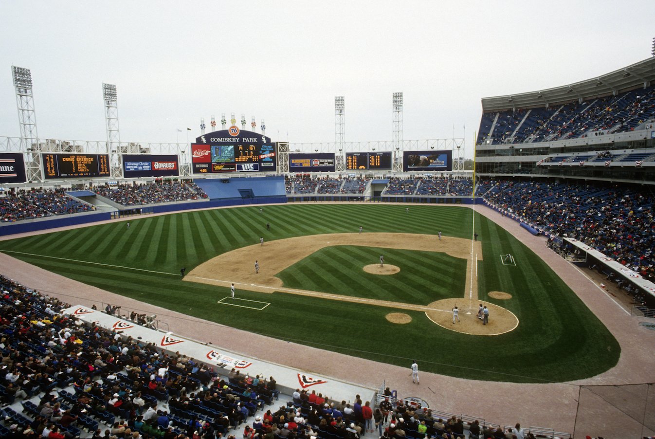 Chicago White Sox on X: #OTD in 1991: The #WhiteSox opened New Comiskey  Park, now Guaranteed Rate Field, to a sellout crowd of 42,191. Tweet us ⤵️  your favorite memories at the