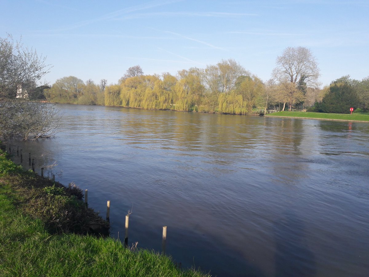 When your brain feels fit to burst a stroll along the river in the sunshine works wonders @hpcGCSE