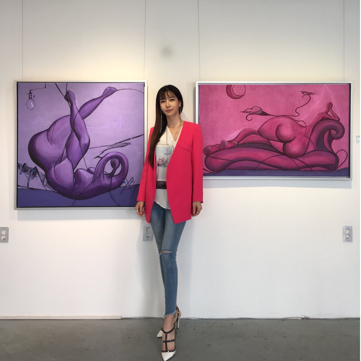 iriskimhj's tweet photo. 작가와의 만남 두번째타임은 4/20일 1시💗기다릴게요🙌
봄.봄.展 (spring : gaze) 개인전
장소-에스팩토리 1층 Agatha갤러리
(서울시 성동구 연무장 15길 11)
기간- 4/17~ 5/15일
작가와의만남 4/20일 1시🤗
#작가와의만남 #exhibition #spactory #복합문화공간 #AgathaGallery #개인전 #김혜진작가 https://t.co/MhfAhFghTV
