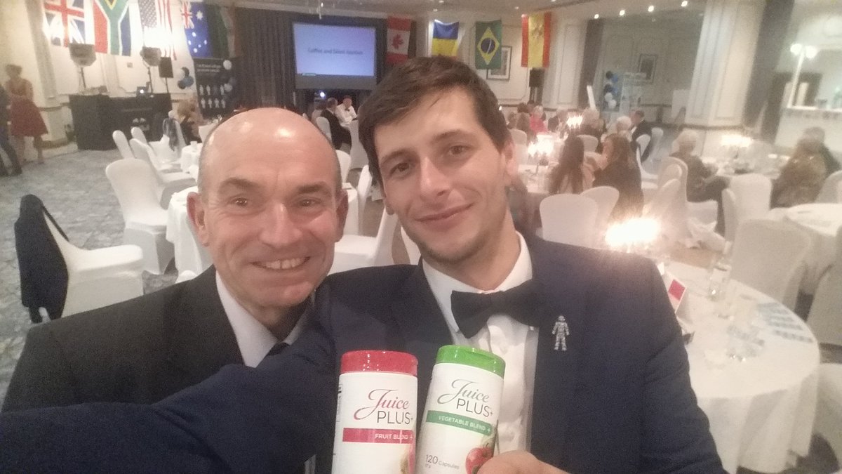 PerkinSimon's tweet photo. Can you believe it ? @nickbutterrun has ran 36 marathons this year &amp; now London is calling ! @LondonMarathon #feelgood #beatcancer #supportNick https://t.co/ngemAHLZBR https://t.co/8FDokHlVOG