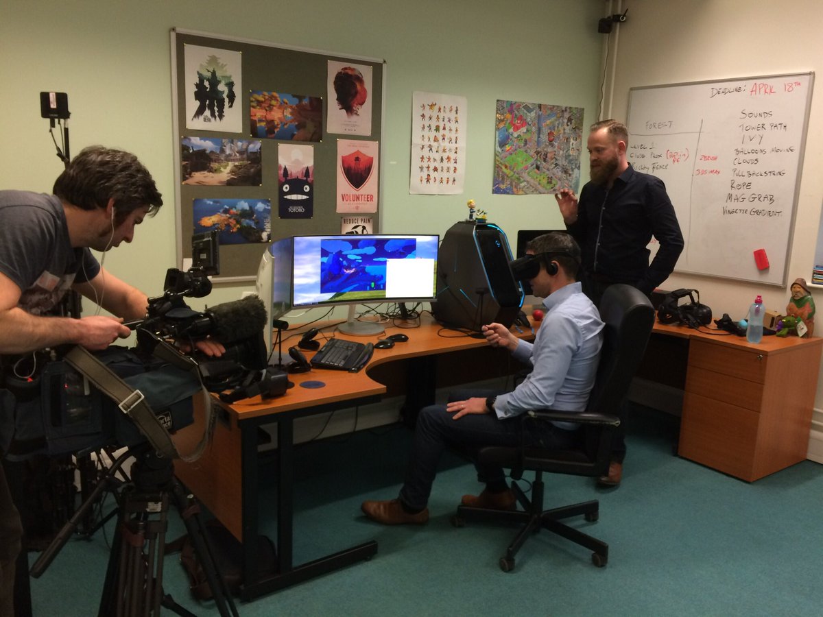 HallamUniNews's tweet photo. Missed BBC Breakfast (and happen to live in Yorkshire)? Tune into @BBCLookNorth this evening to see how VR research is helping burns patients through painful treatment
📺 BBC1
⏰ 6.30pm
🗣 @phello 
💻 https://t.co/mXo15U23IJ https://t.co/2y9q44a04a