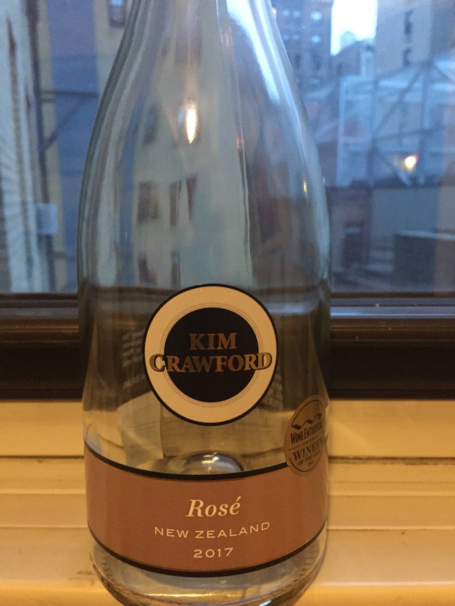 StefJackenthal's tweet photo. @kimcrawfordwine Rose’ bringing springtime to NYC! Perfect for post-cycling sipping! Cheers! #detoxtoretox https://t.co/gomgbrpptP