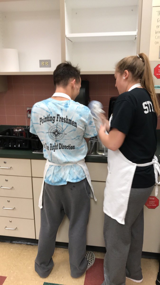 moyjoc's tweet photo. Spring gingerbread house unit has begun #chefsclass #wilsonsd https://t.co/TPck5yCWJy