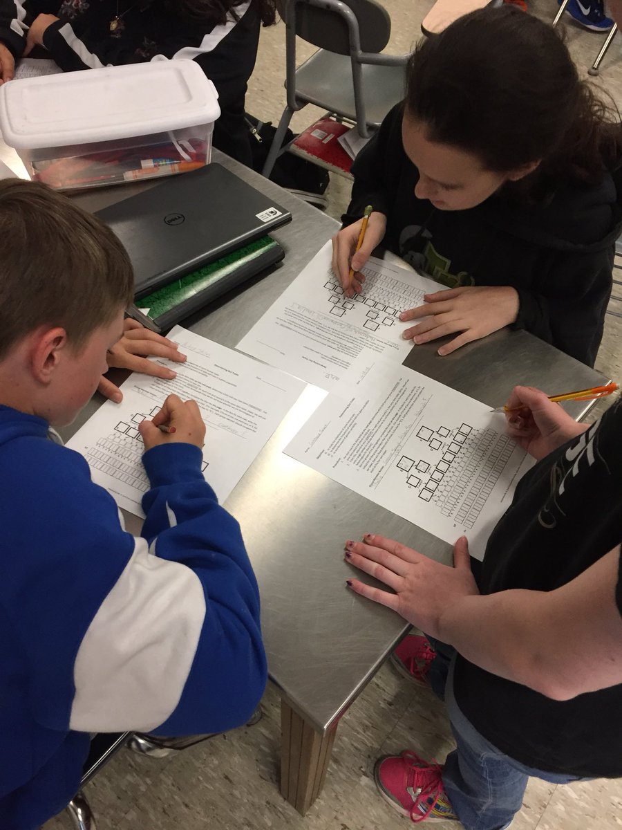 mrswhit30's tweet photo. Awesome lab to introduce to Pedigree! https://t.co/wKNavSqwUR