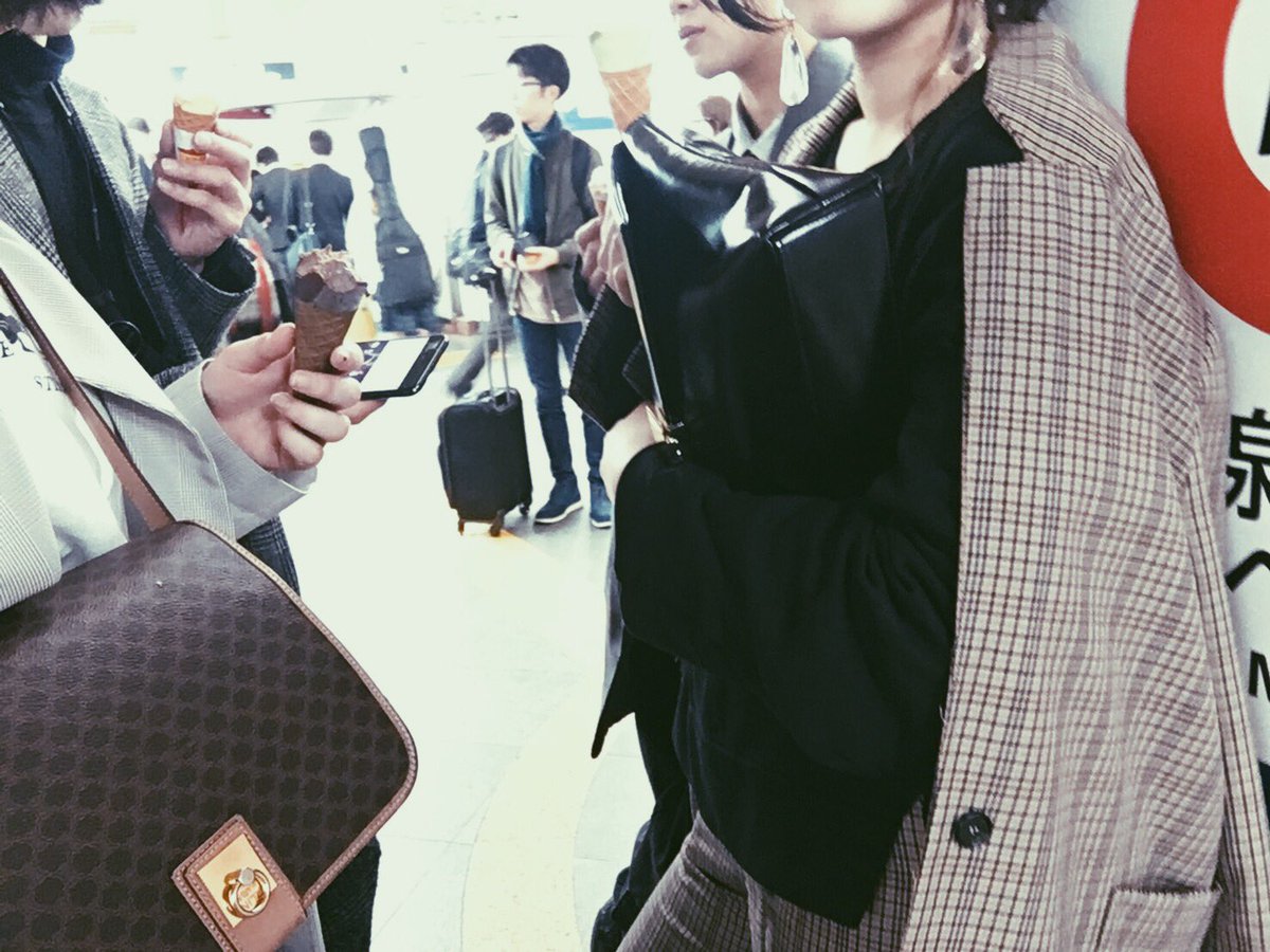 babidebu0828's tweet photo. 卒業しました〜。 https://t.co/pxtc3jMlWB
