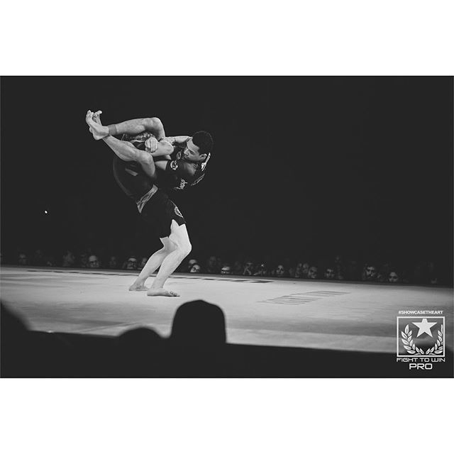 cauliPHLower's tweet photo. Dont miss it this Friday as @johnbattle_bjj competes for the 155 lb brown belt title in his 4th Fight 2 Win match! Photo by @likosky
.
.
.
.
.
#F2WPRO71 #BJJ # BJJLifestyle #MchughBJJ #PhillyBJJ #SubmissionOnly #SubOnly #Philadlephia #F2WinPro #ShowCaseT… https://t.co/2kHfgqTlbl https://t.co/7XAh6TWuZP