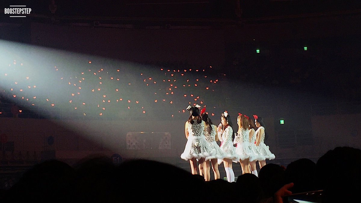 boostepstep's tweet photo. 110419~영원
벌써 데뷔 7주년이네ㅠㅠ 
그동안 고생했고 너무 감사합니다 ㅜㅜ
와ㅏㅏ ㅜㅜ 축하해 🎉 🎊 
우리🐼🐼 에이핑크와 영원히 함께 🐼👯‍♀️👯‍♀️👯‍♀️ 
사랑해😍😍
#에이핑크 #Apink #에이핑크_7년의_기적같은_이야기 https://t.co/JIIDTUnWZM