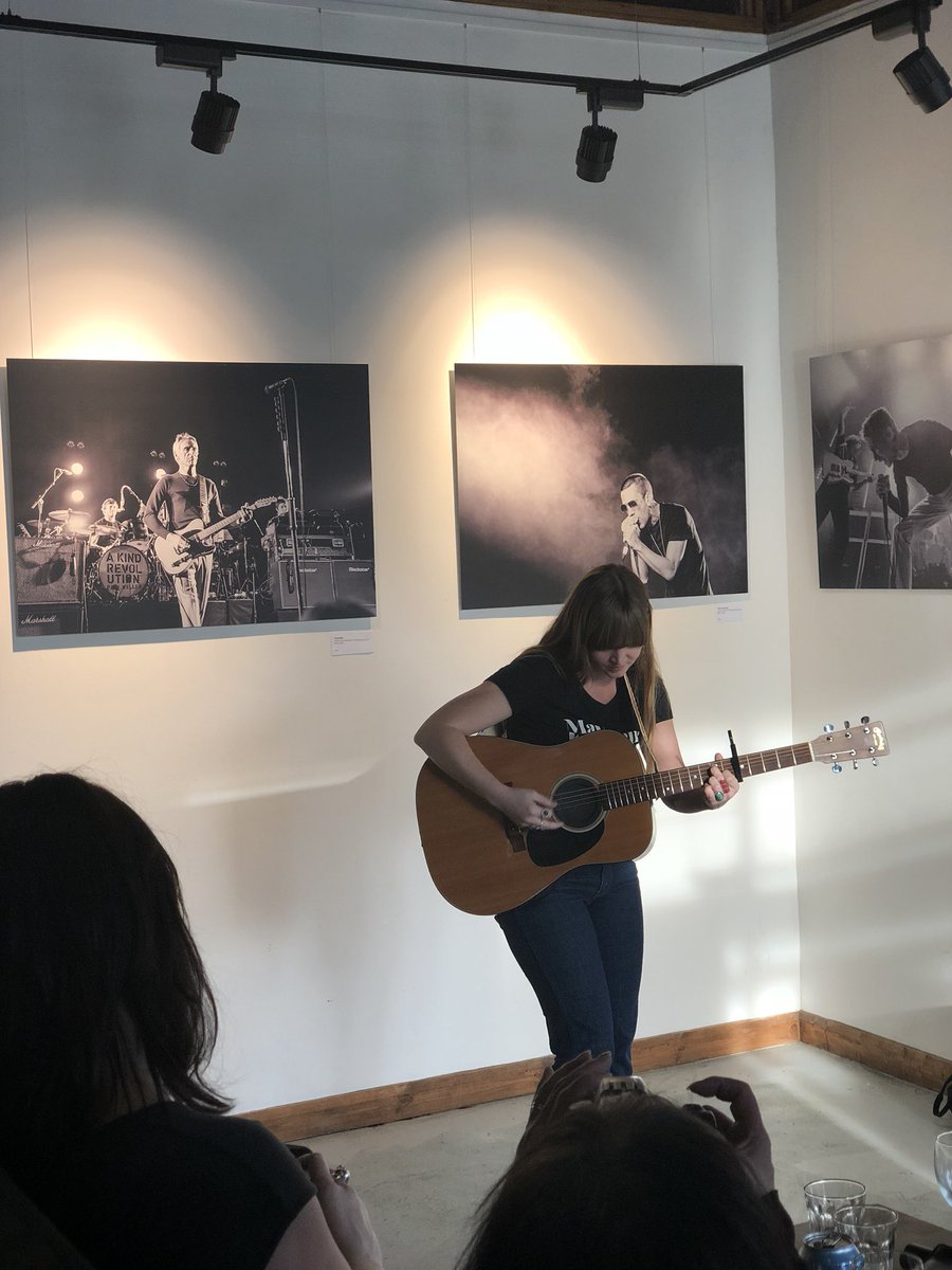 There she goes <a href="/courtneymamusic/">Courtney Marie Andrews</a> 😍🎸
