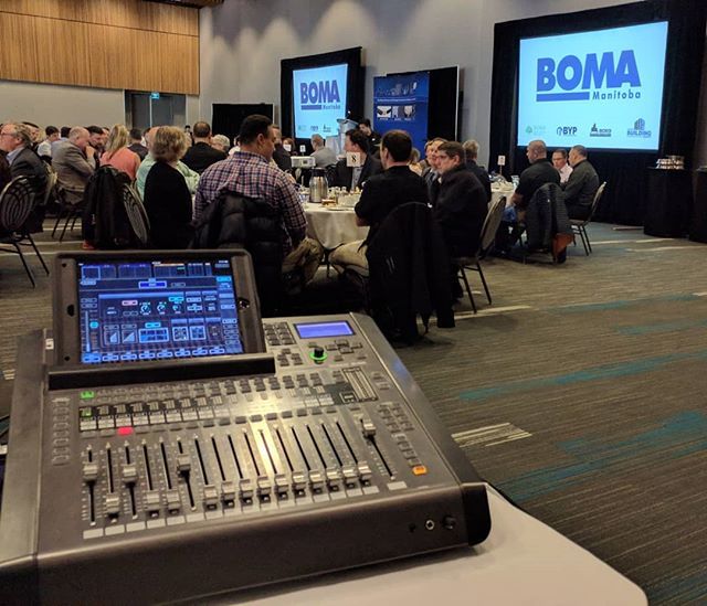 InlandAVWpg's tweet photo. View from the #techtable at the @rbcconvctrewpg for BOMA's April luncheon
Collaboration #AudioVisual #Winnipeg #AV #Conference #Event #GreatPresentations #Service #Rentals #Staging #InlandAV #EventDesign #Tech #Pro https://t.co/3pqGIINQJ0 https://t.co/rn4Vo6E5eu