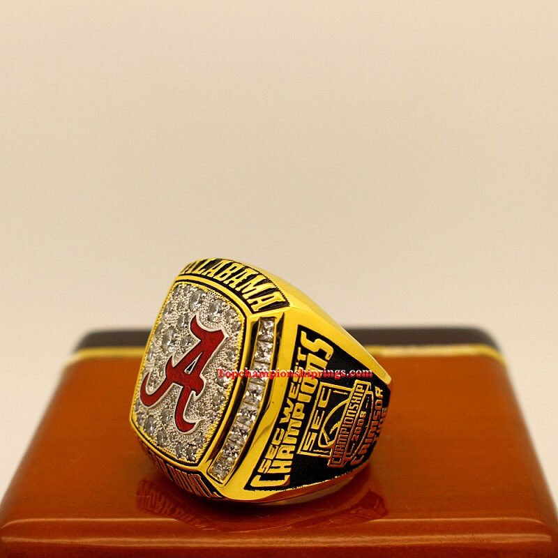 AU__Confession's tweet photo. @Elsinbama @high_t1de @ford_reddy12 @Scottwo12462426 @AuburnFootball You’re right! Not ring deserving at all https://t.co/8FeoD0cFak