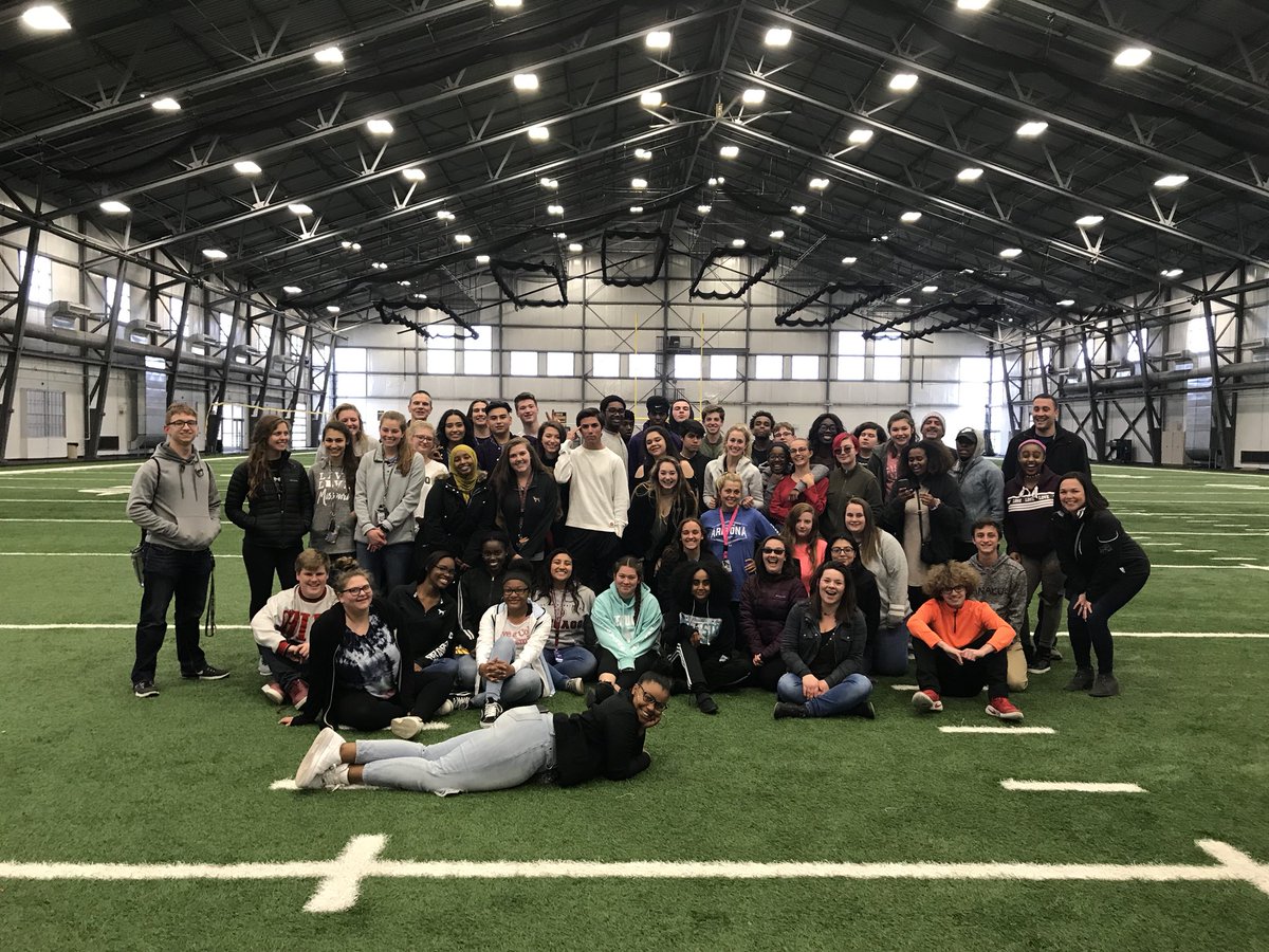 MWSUAdmissions's tweet photo. This fantastic group from Park Hill South HS is getting a campus tour of @MissouriWestern and the Griffon Indoor Sports Complex! #FutureGriffons #GriffUp #GoGriffs https://t.co/qCKPL4j7K6
