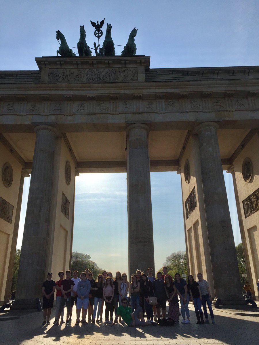 FrauHaver's tweet photo. Day 1 in Berlin was a success! We started the day with a 3 hour city tour and then visited the Aliied Museum and the Brandenburger Tor! We can’t wait for our cruise on the river Spree tomorrow! @AATGOnline @cantonworldlang @mike_farkas https://t.co/1pZdKR67zy