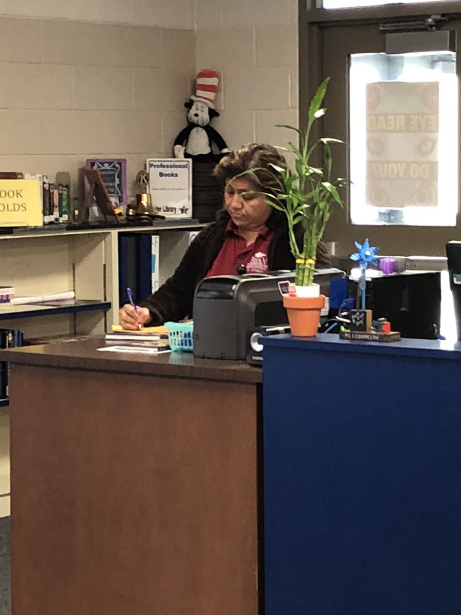 BISD_Libraries's tweet image. Just a typical day in the @Rayburn_BISD #RaiderLibrary! #LibrariesAreClassrooms #LibrariansAreTeachers #Teaching #3Dprinting #CheckInCheckOut @BryanISD  @BISD_ITech @JustinSmithSRIS #LoveOurBISDLibrariansAndLibraryAssistants  #BISDLibraries