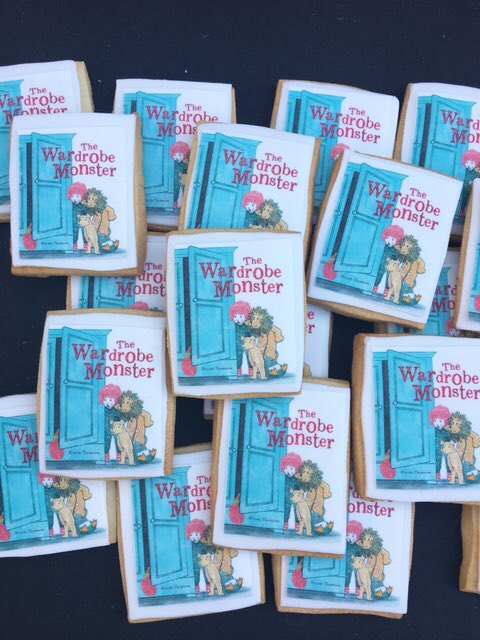 Check out these scrummy #TheWardrobeMonster biscuits from <a href="/Vanilla_Frost/">Lucy</a>. *Almost* too good to eat. Happy launch party <a href="/Art_Bryony/">Bryony Thomson</a>