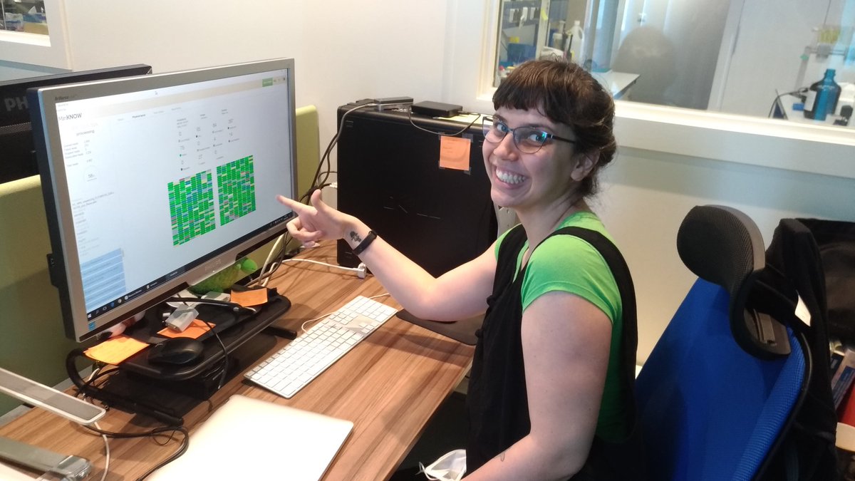 nat2bee's tweet photo. Thanks @nanopore for allowing me to sequence my data in one day ❤️ #GotToLoveScience https://t.co/PxQw9gTUj2