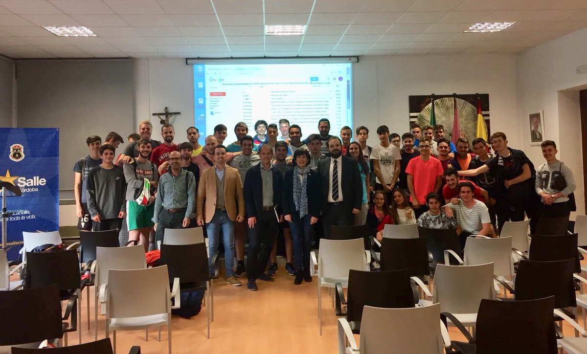 CEI_Tartessos's tweet photo. Ha acudido a nuestro Centro la Jefa de Servicio de Deporte de la Delegación Territorial de Cultura, Turismo y Deporte de la Junta de Andalucía, para impartir a nuestros alumnos del #GMTECO y del #GSTAFAD una charla informativa sobre la nueva Ley del Deporte en Andalucía. https://t.co/m12WF8TwFK