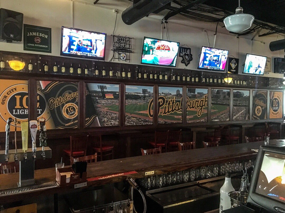 iclightbeer's tweet photo. Bucco season is NOW! Grab an I.C. Light bucket and check out the Iron City mural on the North Shore all summer long! ⚾️ @Pirates @McFaddensPitt https://t.co/hgCSBaVt97
