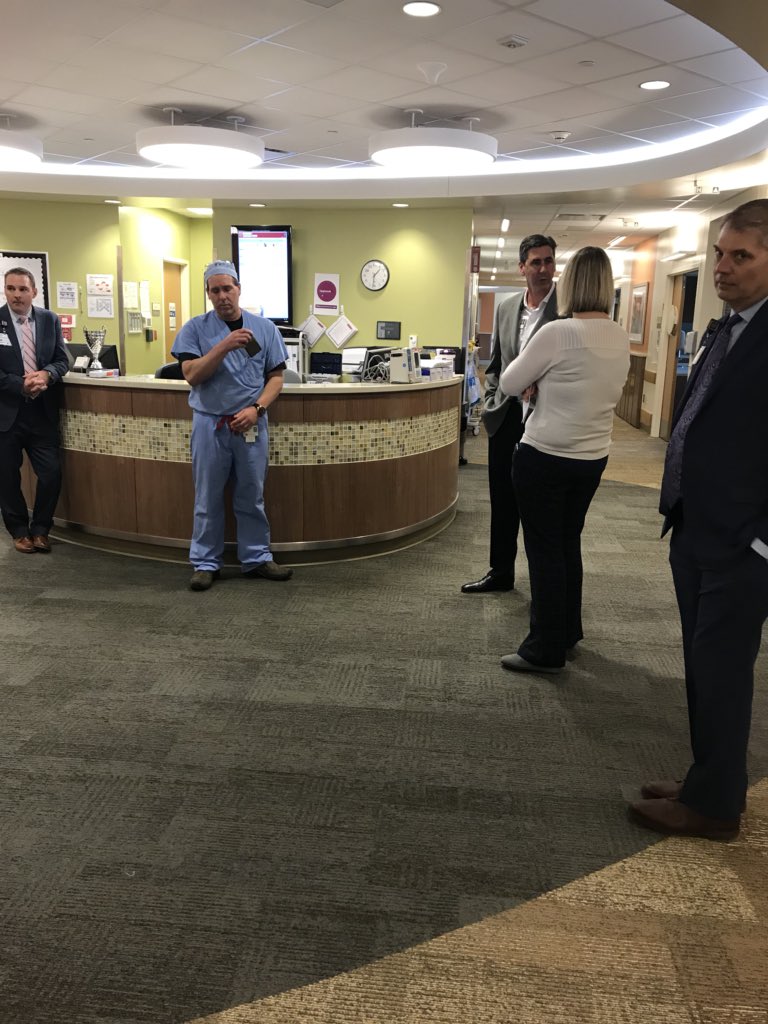 IUHealthTeam's tweet photo. An early #highfivefriday to the ICU/PCU unit @IU_HealthSaxony —they have the highest patient satisfaction scores in the system #oneiuhealth https://t.co/yEDdzCeA5L