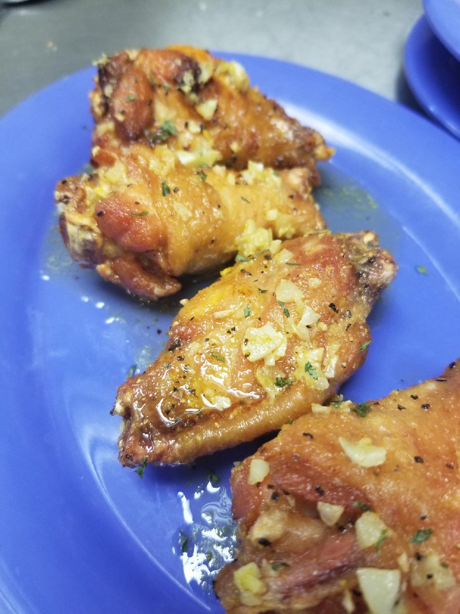 temps_les's tweet photo. #Creole Wing Dings https://t.co/W2lq7H8JEE