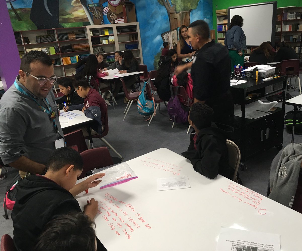 _mrgutierrez's tweet photo. 6th Grade intervention group in #BraveMode without even trying as they work on inferencing! #BelieveInTheBraves #BraveRevolution https://t.co/V33aIkSX6n