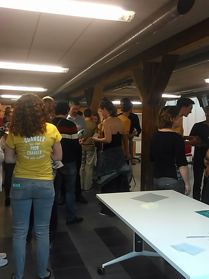 Junephine's tweet photo. #TFCNantes ice breaker pour trouver son equipe, c'est parti https://t.co/RokPFi97be