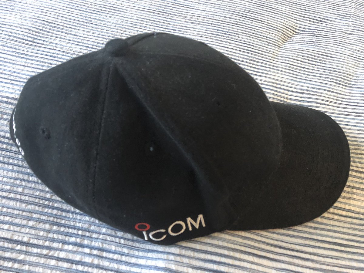 g7soz's tweet photo. As the icom Fanbois are out in force this evening &amp; I’m having a clearout, anyone want an Icom UK hat? #clearingclutter #prefereelecraft https://t.co/XW4wCLc6FC