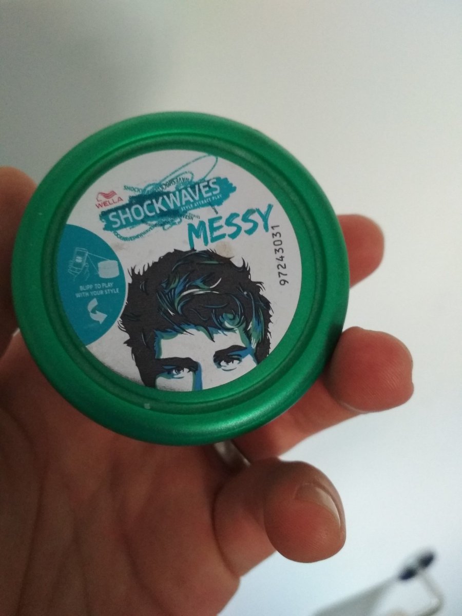Bee_Jammin's tweet image. For some reason, every time glance at this putty, to pick it up, I see @gregjames in it. #CannotUnSeeIt #GregJamesInThings @BBCRadio1