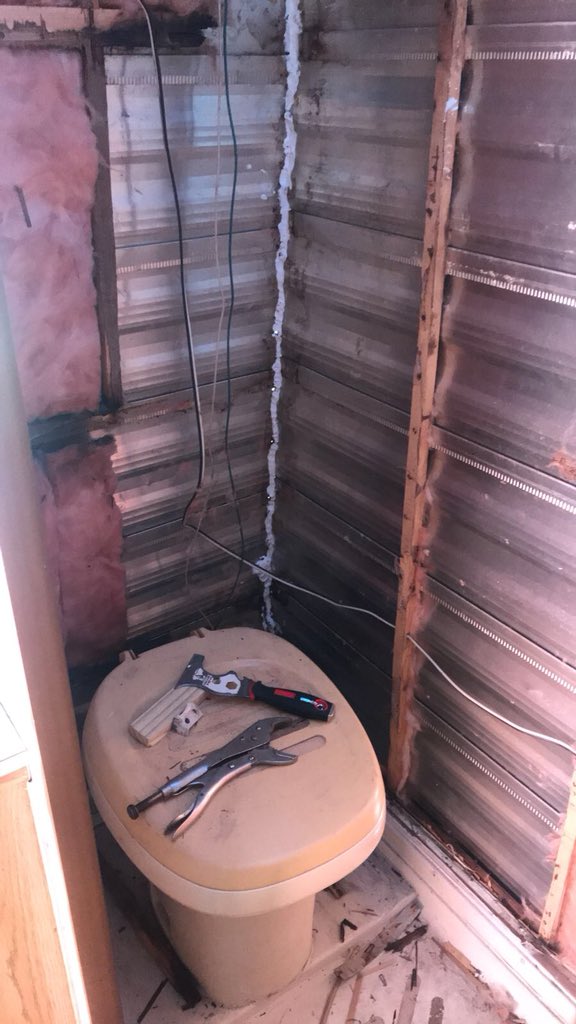 NeptuneOnWheels's tweet photo. It seems easy but it isn’t. We struggled adding panels to our bathroom but hey… “if there is no struggle, there is not progress”. Keep moving, continue working hard and always have your goals clear. #neptuneonewheels to the end of the #world 🚀🌎 https://t.co/53FgEeNmnB