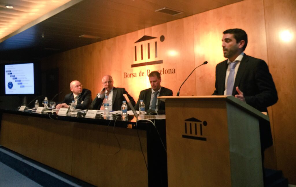 CaixaEnginyers's tweet photo. Comença la seva presentació @tonicc77, gestor de #RendaVariable a Caixa d’Enginyers:
“Procés d’anàlisi i selecció de companyies basats en un model qualitatiu i quantitatiu”. https://t.co/ZoVdfE4kdi