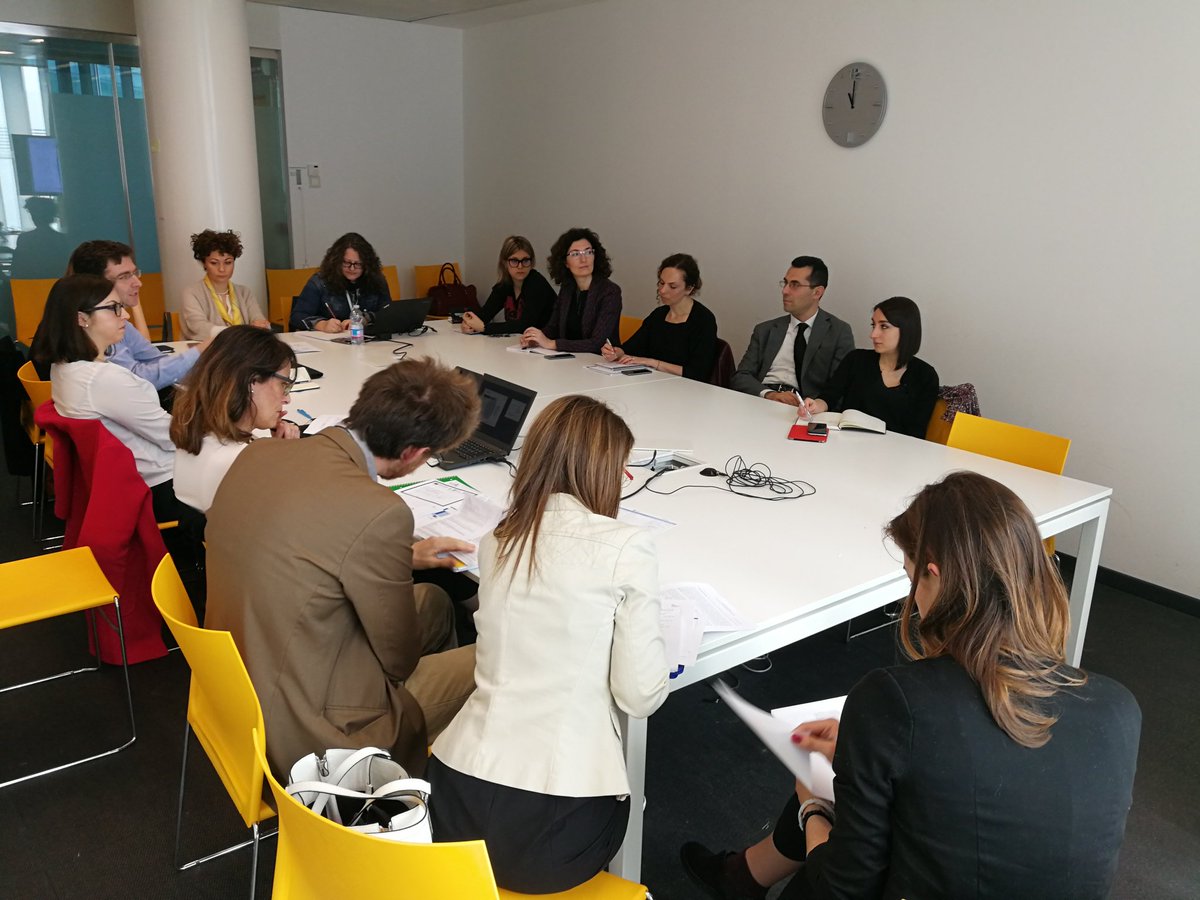 MBAC14's tweet photo. Oggi in @RegLombardia 2°incontro #OsservatorioIndustrieEmergenti. https://t.co/8kv7p1CIwe. Collaborare con stakeholder per la co-progettazione di iniziative concrete a supporto delle #industrieemergenti. Ringrazio tutti per il fattivo contributo! #LombardiaèRicerca @fabri_sala https://t.co/XXkciiaHS0