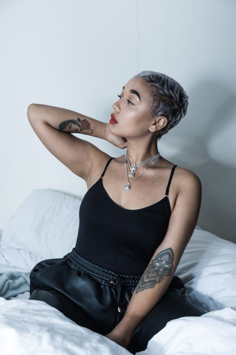 TUMI_MATHA's tweet photo. PEACCESSORIES LATEST JEWELLERY COLLECTION #TheButtonProject styled by me.
๐ธ@sainticalone https://t.co/7aQ0DqNWem
