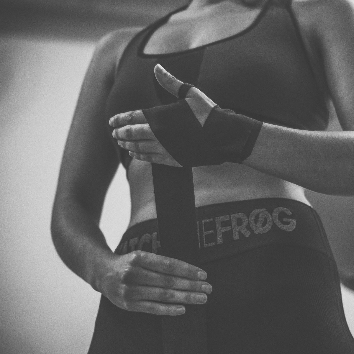 WatchtheFrog's tweet photo. Redefine your limits with the new generation of athletic clothing!
 
#sportswear #revolution #sustainable #vegan #fair #ethics #ethical #fashionrevolution #aestheticsmeetsethics #sports #workout #savetheplanet #green #watchthefrog #econyl #tencel #morethanabrand https://t.co/2av61LFb4V