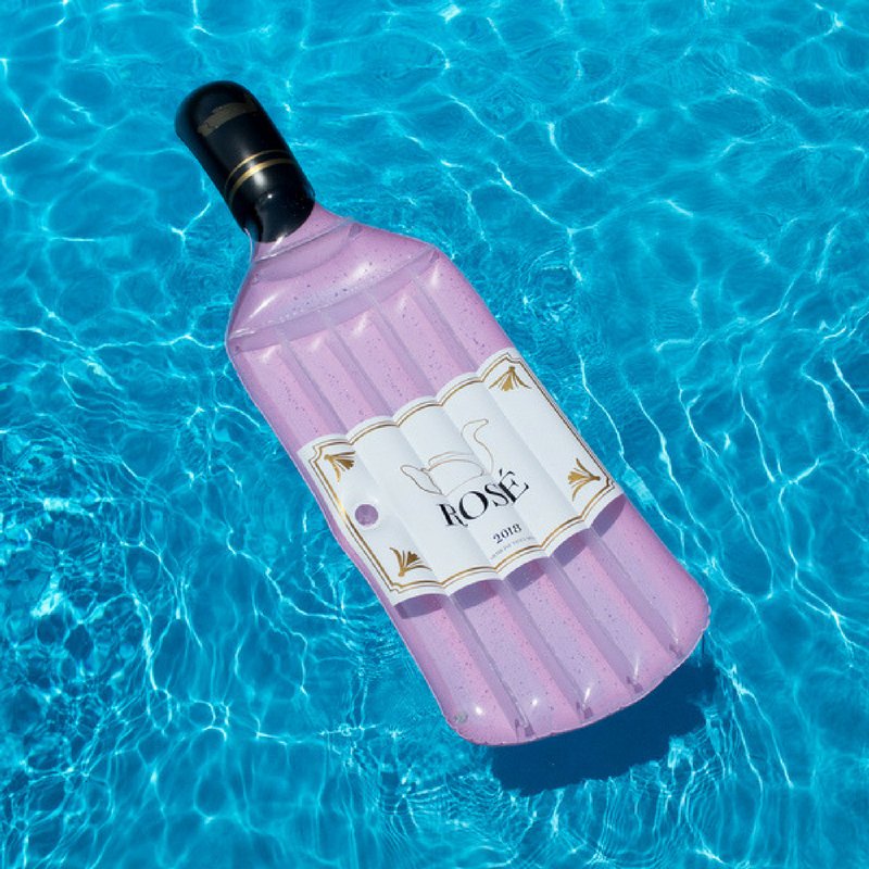Dreaming of summer? Why not indulge with a little Rosé? 

This amazingly refreshing inflatable is now available for purchase in-store and online at ultimatepools.ca.

#RoseAllDay #SwimLine #Inflatable #Floatie #SippingOnRose #SipSipHooray