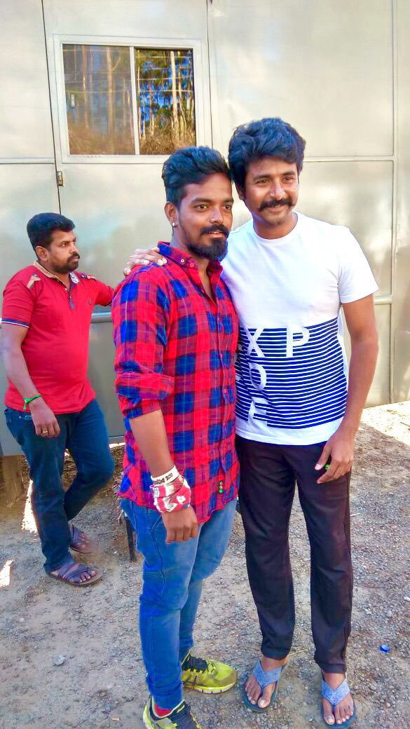 prameshdev's tweet photo. #Seemaraja #shoot #munnar #ThalapathyVijay #chennaisuperkings https://t.co/f2xIZJxEGh