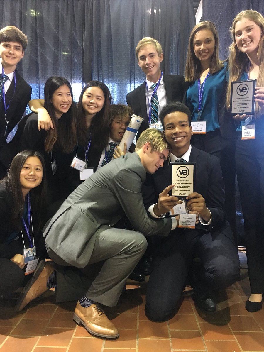 vei_BLOC's tweet photo. CONGRATULATIONS TO BLOC!! Marketing Department earned Gold for the Best Booth category!! Sales Department earned Silver for Best Sales Pitch! We are so proud and congrats to everyone in the #2018YBS competitions this week! #veinternational #sphsbloc #modular #furniture https://t.co/yV7pL86PWL