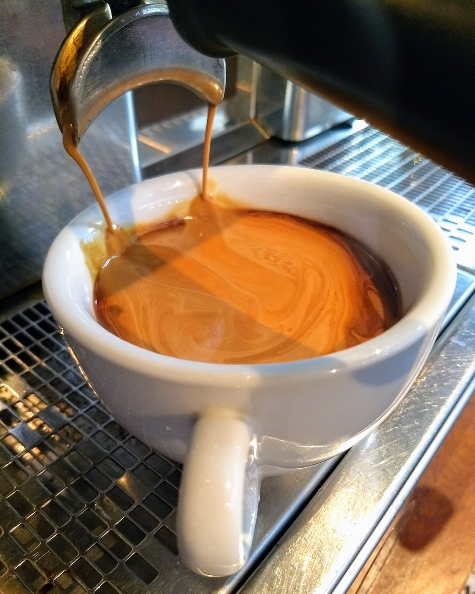 TheBeanVagrant's tweet photo. #flow #americano #doubleespresso #espressocrema #inseasonespressoblend #traceability #espresso #inseasoncoffee #theplancafe #jamesgourmetcoffee #theplancafecardiff #coffeeshop #independentcoffeeshop #indycoffeeshop #barista #baristalife #specialitycoffee #craftroastedcoffee https://t.co/mcp56WkZqD