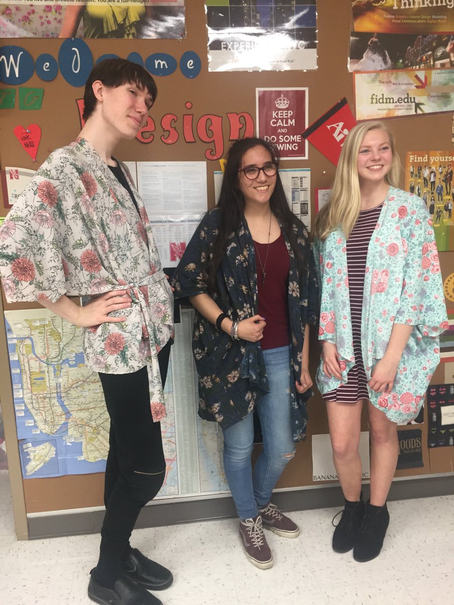 rorer_t's tweet photo. 30 minute cardi/kimonos in Fashion Design!! #goals #qualityproducers #Motivation #passionforfashion https://t.co/eyQ1kX0rGO