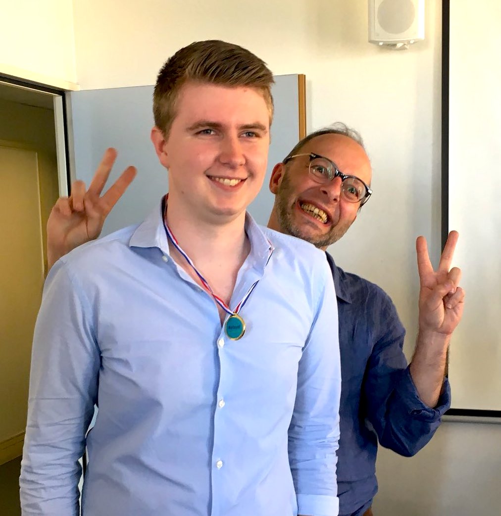 JeremyPromsy's tweet photo. Quel honneur, dernier #efayot 😃

Ça y est, c’est la fin de nos 6 mois ensemble, ils auront été tellement intenses et forts en émotions.

Merci à @VincentMontet @GuignierSophie &amp; @ArnaultChatel #mbadmb 

Un grand merci au #grandcru qui sont devenus bien plus que des amis ❤️ https://t.co/yBnKcHU1Qd