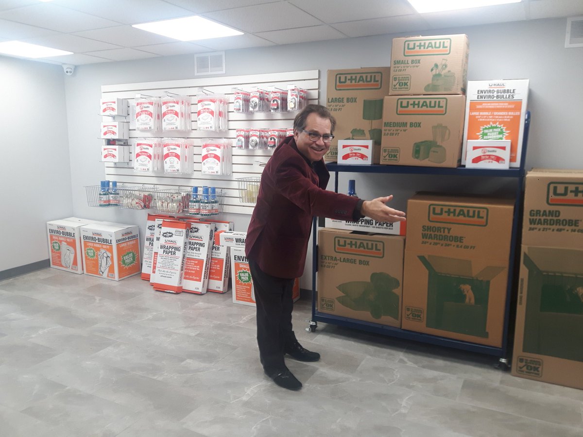 selfstoragemagi's tweet photo. Visiting @VaultraG today. Check out their moving and packing supplies. #selfstorage #grimsby https://t.co/YK40Z4FNSi
