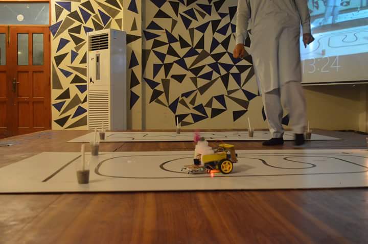 alidurrani88's tweet photo. Witnessed a high level tech competition #ROBORACE2K18 in #Peshawar by @ieeececos at @cecosofficial. Way to go boys https://t.co/k1WJkH6KeL