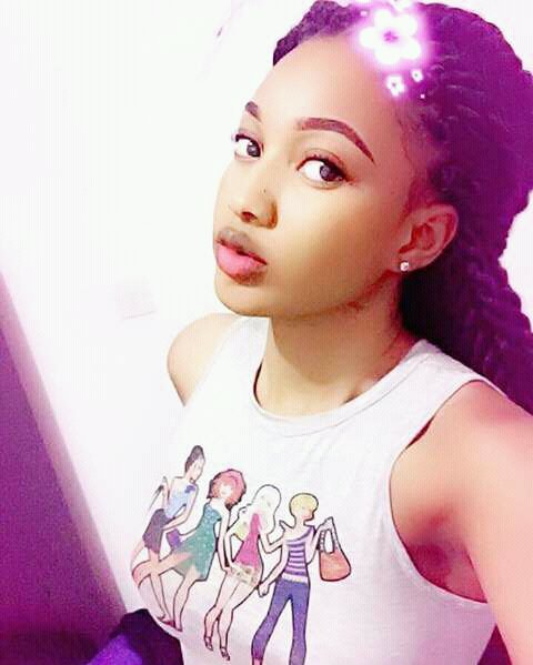 Diegochuene's tweet photo. Rate my beauty out of 10 #bbnaija https://t.co/4ttgJVGt7a