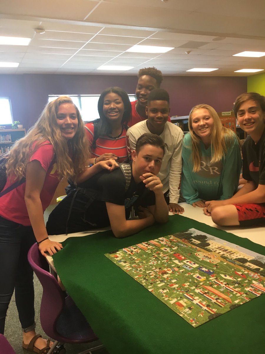 abby814's tweet photo. 1000 piece puzzle completed! #cevms @CeVMS_Library https://t.co/Q8CcimGd0q