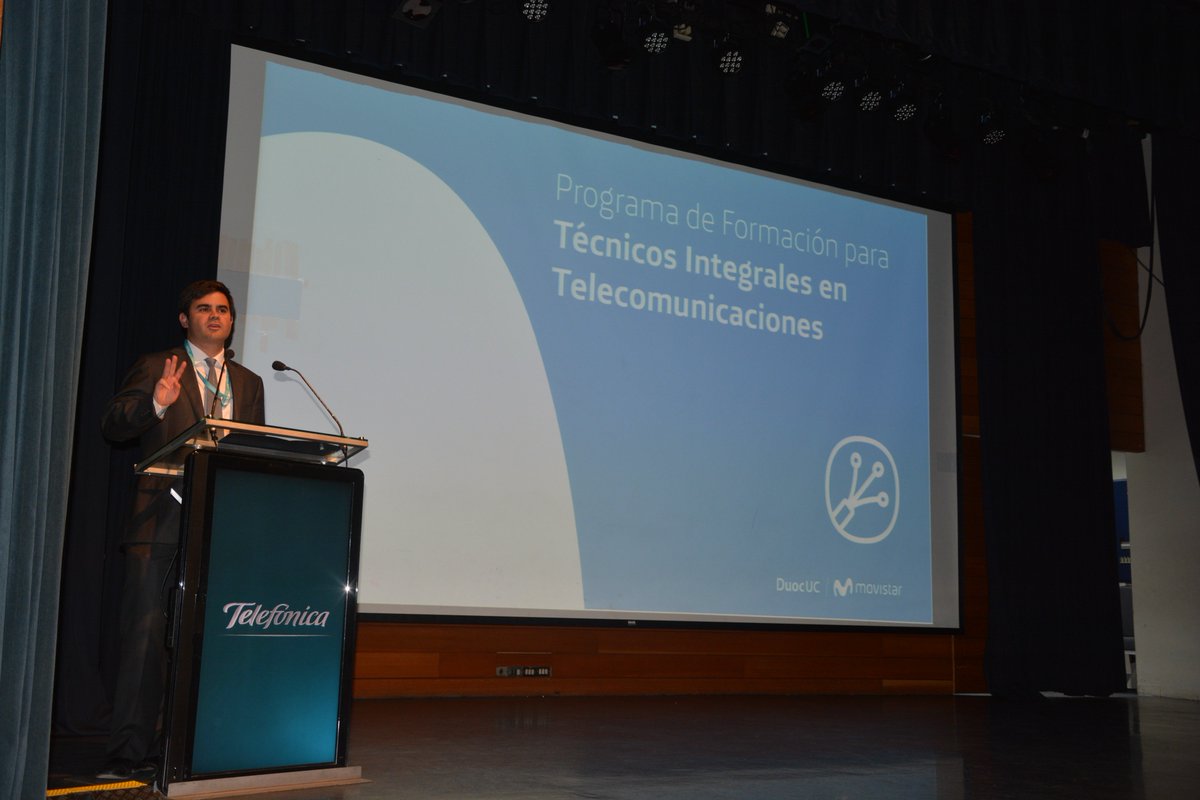 Duoc Uc No Twitter Educacion Continua Duocuc Junto A Movistarchile Realizaron Ceremonia Del Programa Formacion Para Tecnicos Integrales En Telecomunicaciones Iniciativa Que Aprobo A Mas De 0 Alumnos Que Egresan Y Se