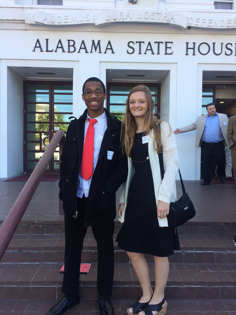 leslierg's tweet photo. Great trip to Montgomery with some GREAT students!! @MunfordHigh @youngedu @TCBOE https://t.co/oHJzqC1rtV
